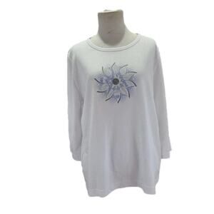 blue and white sunflower embellishment